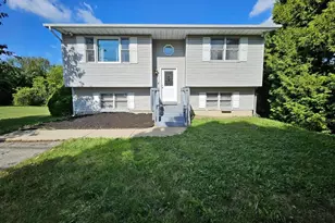 647 N Calumet Rd, Chesterton, IN 46304 - Photo 1