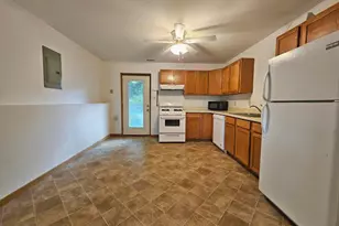 647 N Calumet Rd, Chesterton, IN 46304 - Photo 35