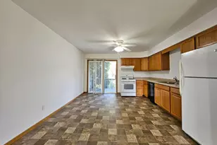 647 N Calumet Rd, Chesterton, IN 46304 - Photo 9