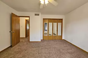 647 N Calumet Rd, Chesterton, IN 46304 - Photo 17