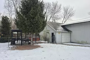 2321 Burr St, Gary, IN 46406 - Photo 23