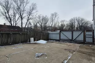 2321 Burr St, Gary, IN 46406 - Photo 25