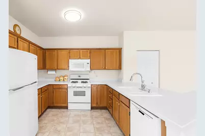 8951 Norris Drive, Hobart, IN 46342 - Photo 5