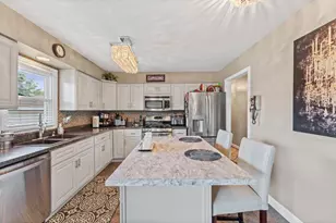 1235 Woodhollow Ct, Schererville, IN 46375 - Photo 5