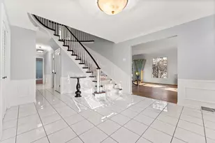 1841 Lambert Ln, Munster, IN 46321 - Photo 9