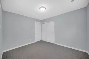 436 E 47th Pl, Gary, IN 46409 - Photo 13