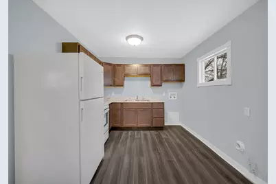 436 E 47th Place, Gary, IN 46409 - Photo 7