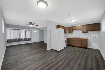 436 E 47th Place, Gary, IN 46409 - Photo 5