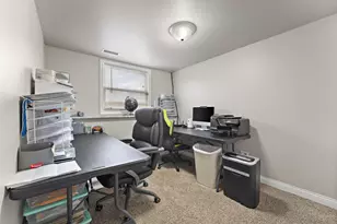 919 W 69th Pl, Merrillville, IN 46410 - Photo 17