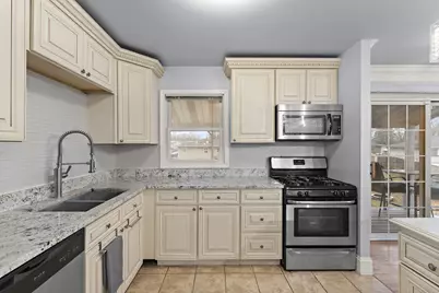 919 W 69th Place, Merrillville, IN 46410 - Photo 7