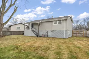 919 W 69th Pl, Merrillville, IN 46410 - Photo 23