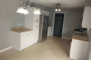 4806 Lynn Ln, Valparaiso, IN 46383 - Photo 7