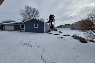 4806 Lynn Ln, Valparaiso, IN 46383 - Photo 3