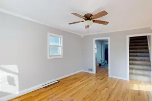 218 N Ash St, Hobart, IN 46342 - Photo 7