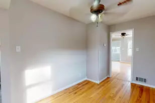 218 N Ash St, Hobart, IN 46342 - Photo 21