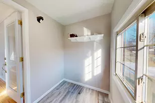 218 N Ash St, Hobart, IN 46342 - Photo 5