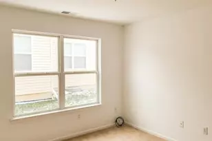 691 W 77th Ave, Merrillville, IN 46410 - Photo 5