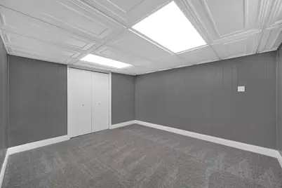 8228 Greenwood Avenue, Munster, IN 46321 - Photo 17