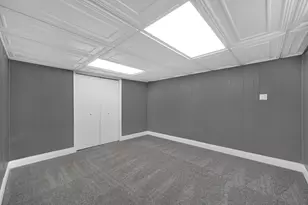 8228 Greenwood Ave, Munster, IN 46321 - Photo 17