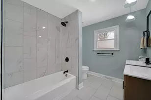 8228 Greenwood Ave, Munster, IN 46321 - Photo 13