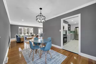 8228 Greenwood Ave, Munster, IN 46321 - Photo 5