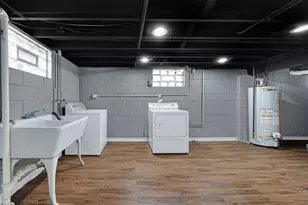 8228 Greenwood Ave, Munster, IN 46321 - Photo 19