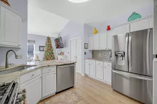 237 Azalea Dr, Hobart, IN 46342 - Photo 5