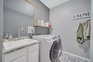 237 Azalea Dr, Hobart, IN 46342 - Photo 15