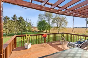 372 Radcliff Dr, Valparaiso, IN 46383 - Photo 25