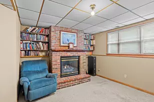 372 Radcliff Dr, Valparaiso, IN 46383 - Photo 21