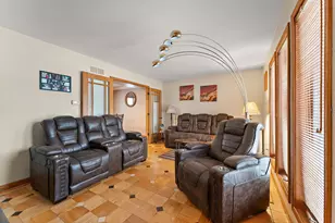 602 Brunswick Ct, Valparaiso, IN 46383 - Photo 11