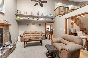 602 Brunswick Ct, Valparaiso, IN 46383 - Photo 3