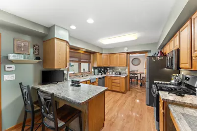 602 Brunswick Court, Valparaiso, IN 46383 - Photo 7