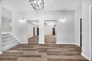 564 W 250 S, Hebron, IN 46341 - Photo 3