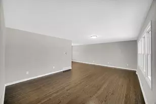 326 S Lasalle St, Hobart, IN 46342 - Photo 3