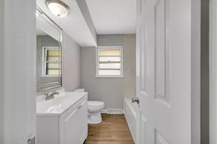 326 S Lasalle St, Hobart, IN 46342 - Photo 19