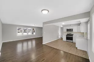 326 S Lasalle St, Hobart, IN 46342 - Photo 25