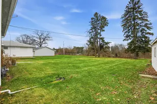 1017 W 63rd Ave, Merrillville, IN 46410 - Photo 17