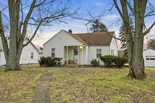 1017 W 63rd Ave, Merrillville, IN 46410 - Photo 3