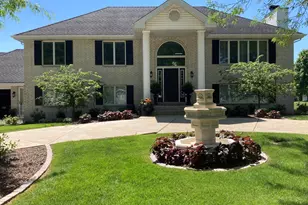 9280 Monix Dr, Saint John, IN 46373 - Photo 3