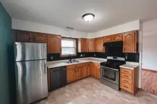 207 E Joliet St, Schererville, IN 46375 - Photo 5