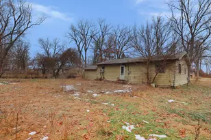 2627 E 1071 N, Demotte, IN 46310 - Photo 5