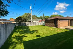 3631 Manor Dr, Highland, IN 46322 - Photo 23