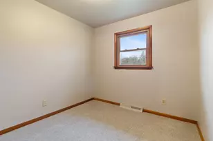 2201 Linda Rd, Valparaiso, IN 46383 - Photo 19