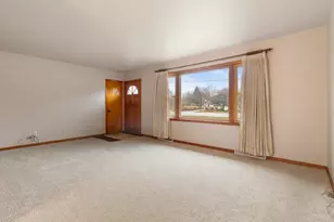 2201 Linda Rd, Valparaiso, IN 46383 - Photo 3