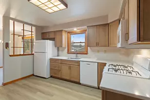 2201 Linda Rd, Valparaiso, IN 46383 - Photo 7