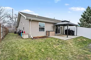 916 N Colfax St, Griffith, IN 46319 - Photo 15