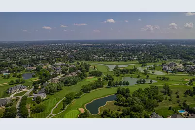 836 Royal Dublin Lane, Dyer, IN 46311 - Photo 3