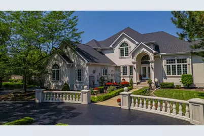 836 Royal Dublin Lane, Dyer, IN 46311 - Photo 1