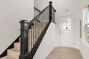 4427 W 77th Ave, Merrillville, IN 46410 - Photo 7